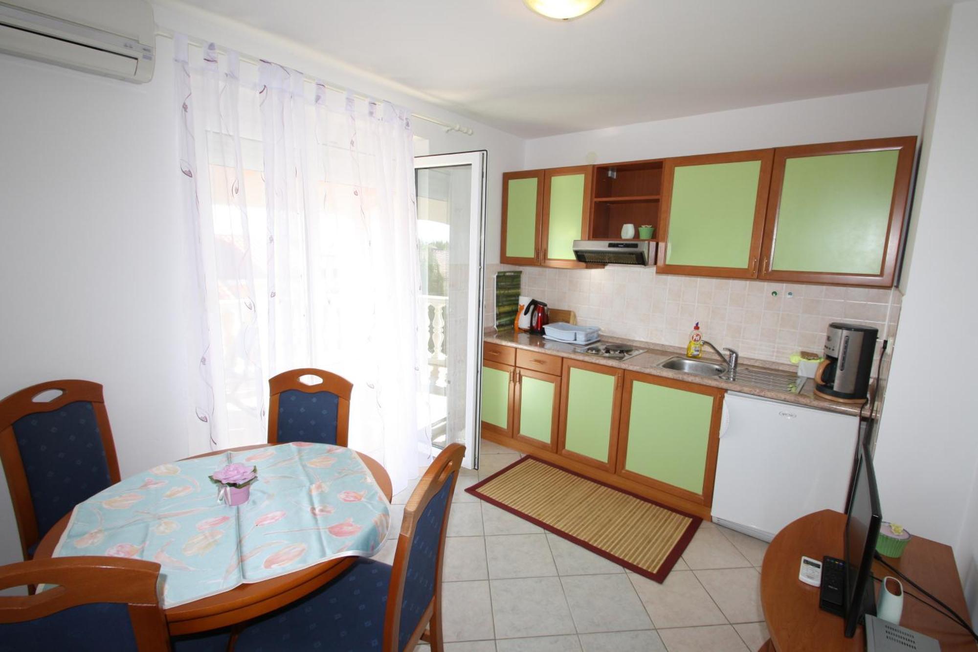 Rose Apartment *