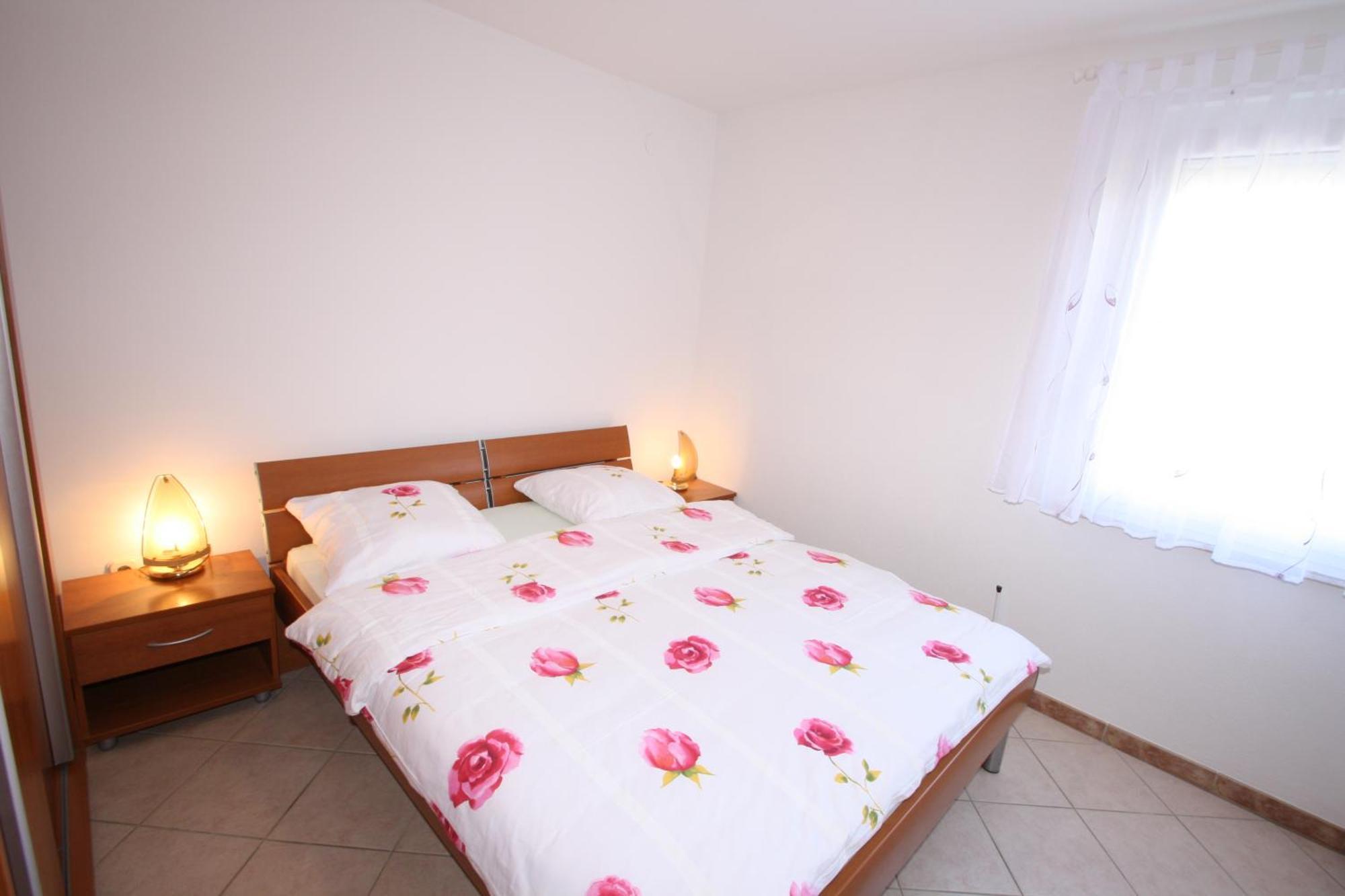 Rose Apartment