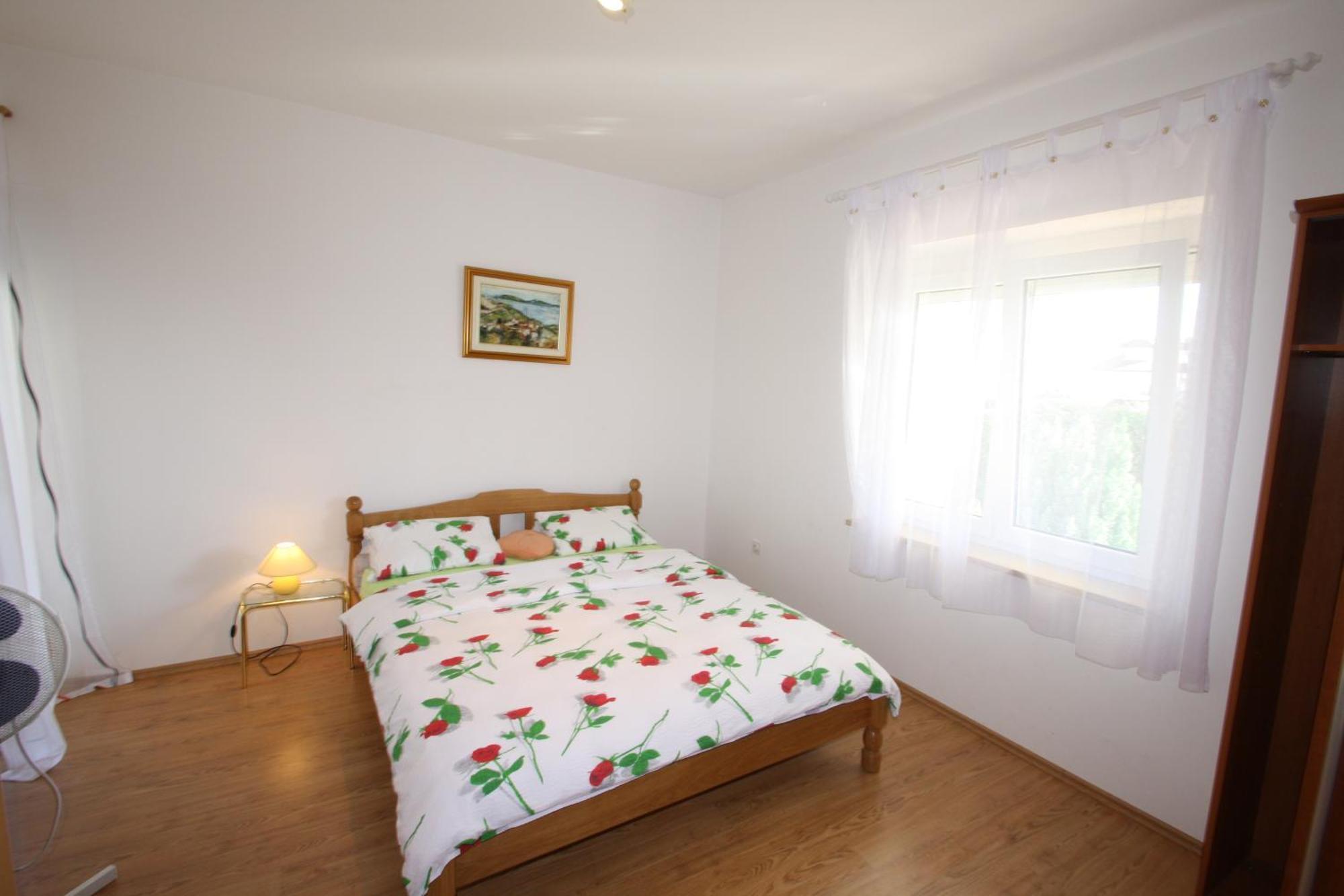 Rose Apartment